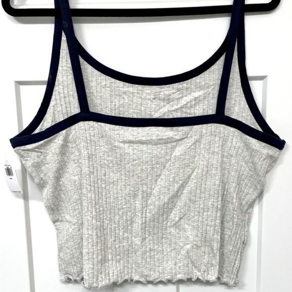 NWT OLD NAVY Women’s Plus cropped Tank Top - Picture 7 of 9